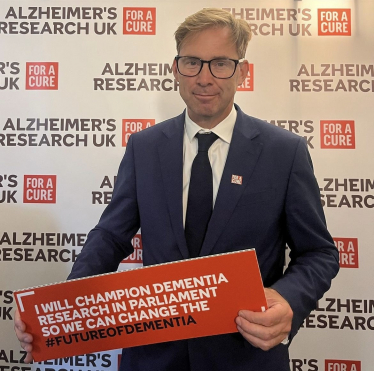 Tobias Ellwood champions Alzheimer's Research UK 
